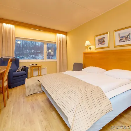 Scandic Ishavshotel Hotel 4*